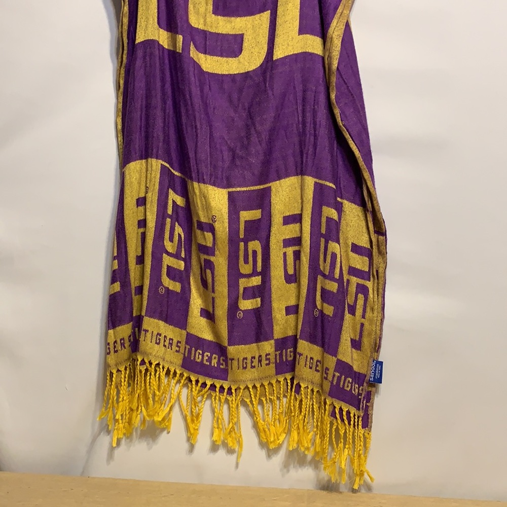 LSU Scarf - Picture 2 of 3